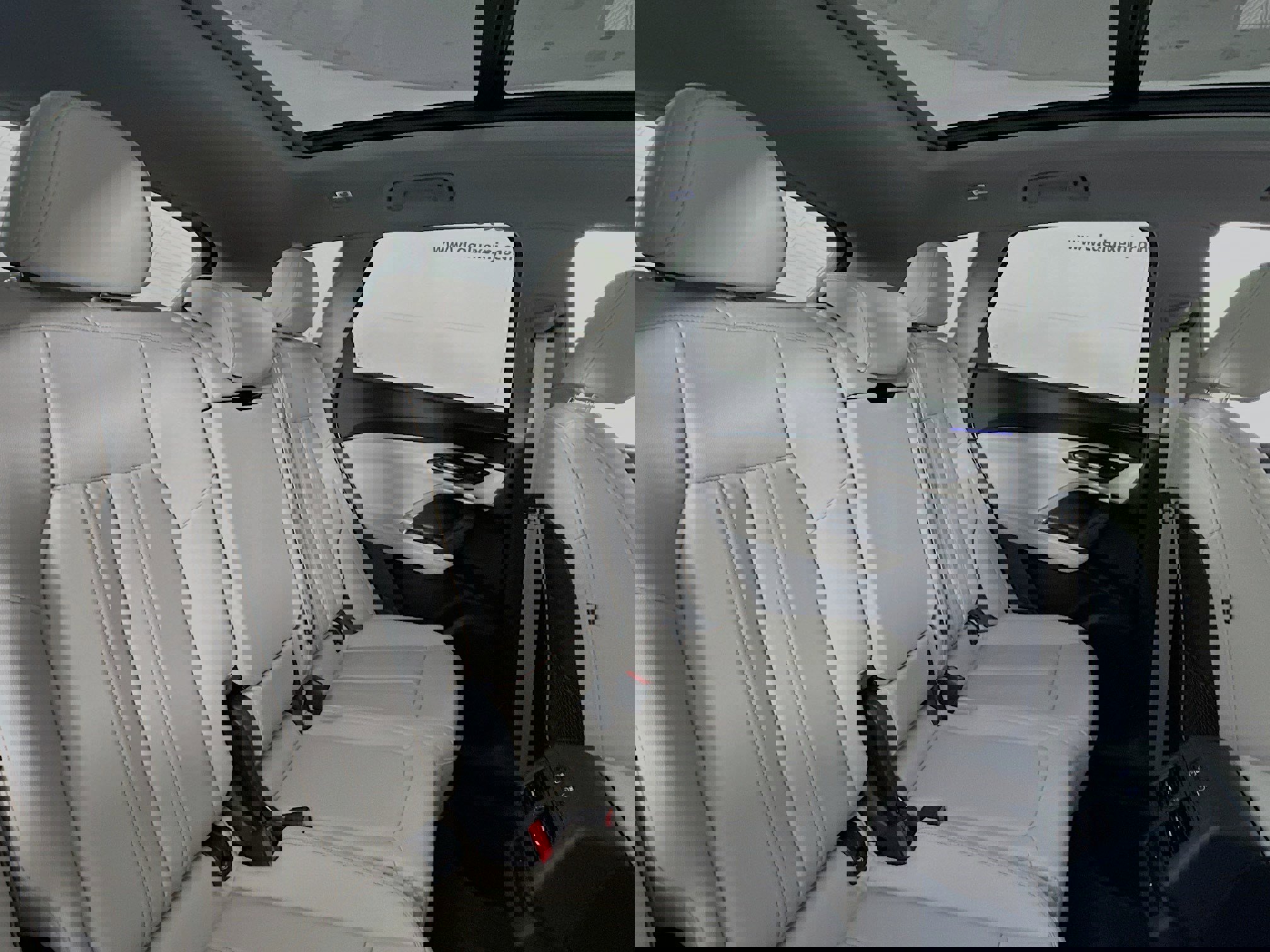 Used 2025 Audi Q5 Premium w/ Convenience Package image 27