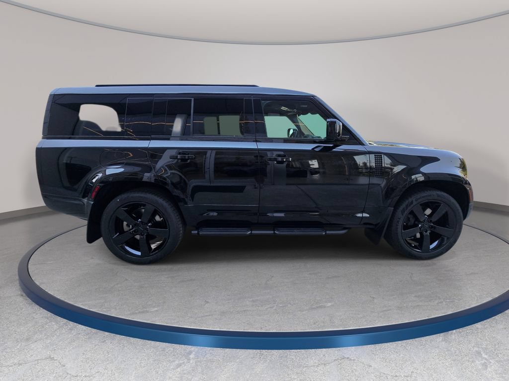 New 2026 Land Rover Defender 130 X-Dynamic SE AWD/4WD image 4