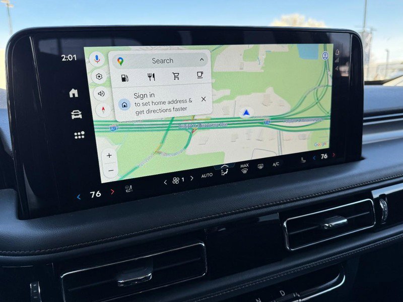 Certified 2025 Lincoln Aviator AWD image 23