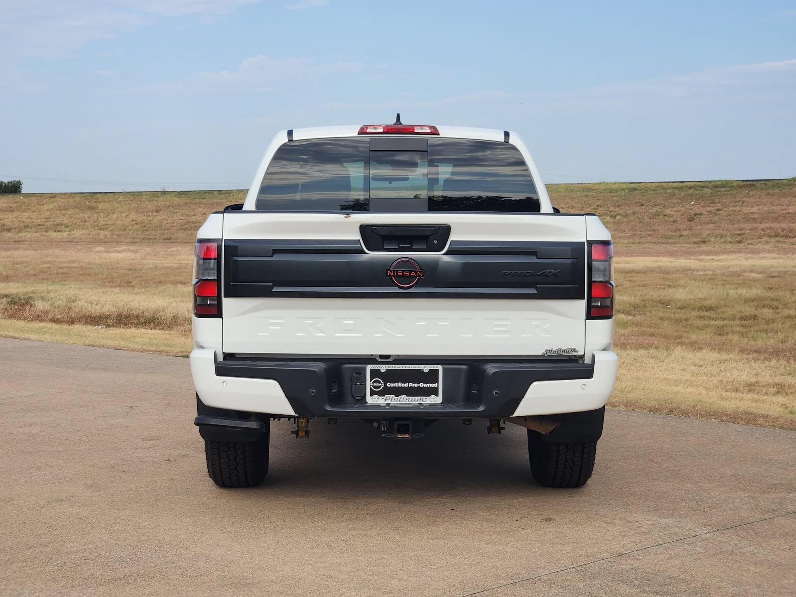 Certified 2025 Nissan Frontier PRO-4X w/ Tow Package AWD/4WD image 8