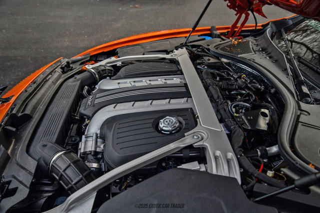 Used 2024 Bentley Flying Spur W12 image 18