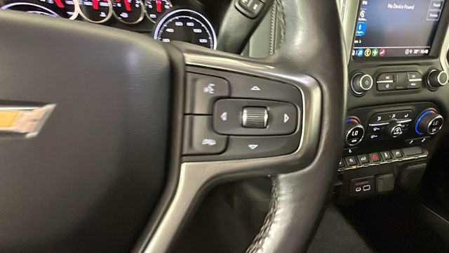 Used 2021 Chevrolet Silverado 1500 LT AWD/4WD image 16