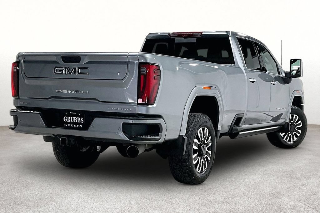 Used 2024 GMC Sierra 3500 Denali Ultimate AWD/4WD image 2