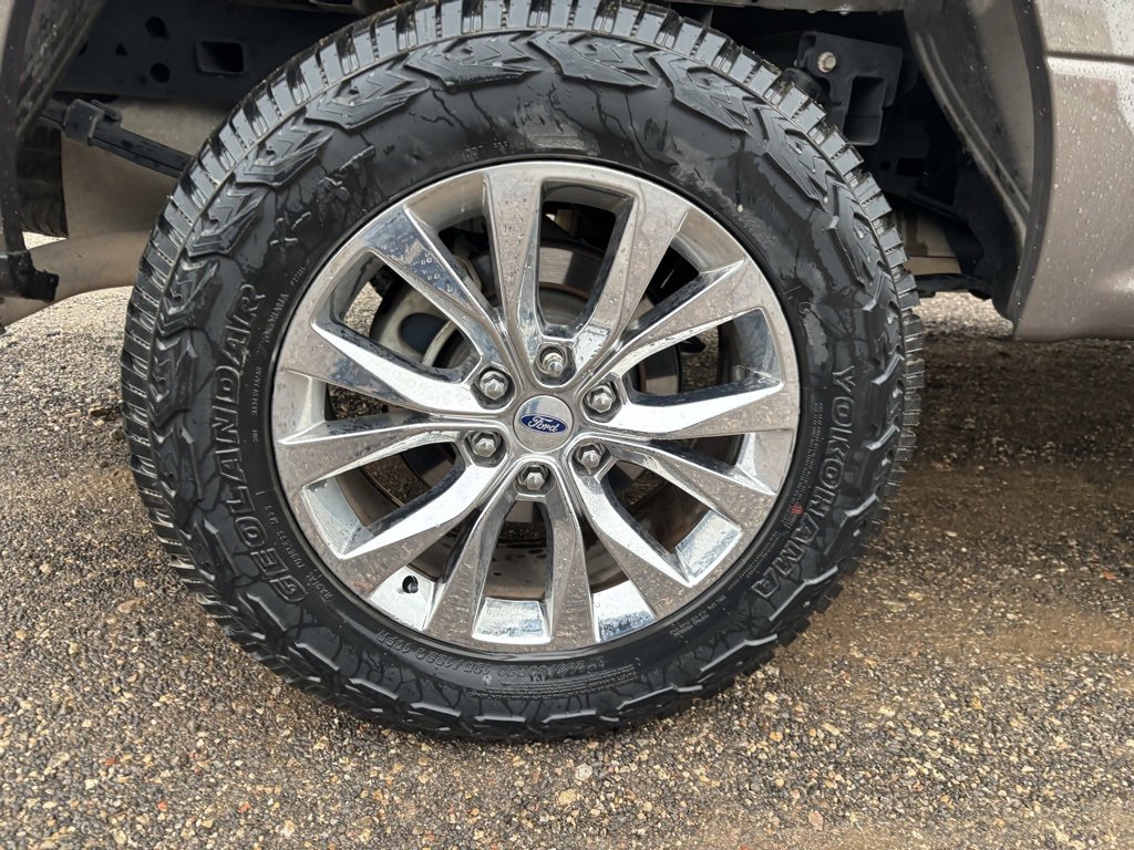 Used 2016 Ford F150 XLT w/ Equipment Group 302A Luxury image 9