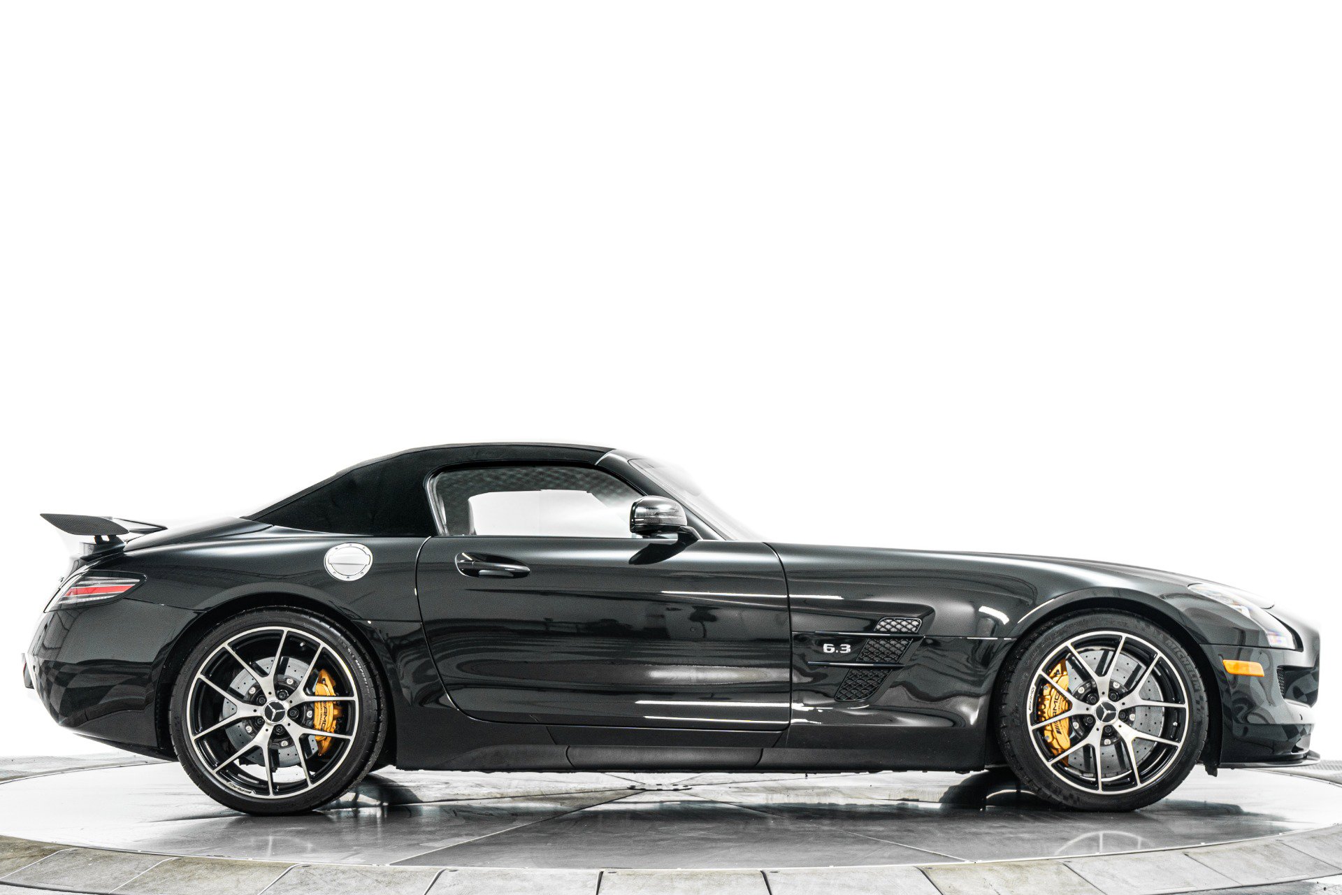 Used 2015 Mercedes-Benz SLS AMG GT Final Edition image 17