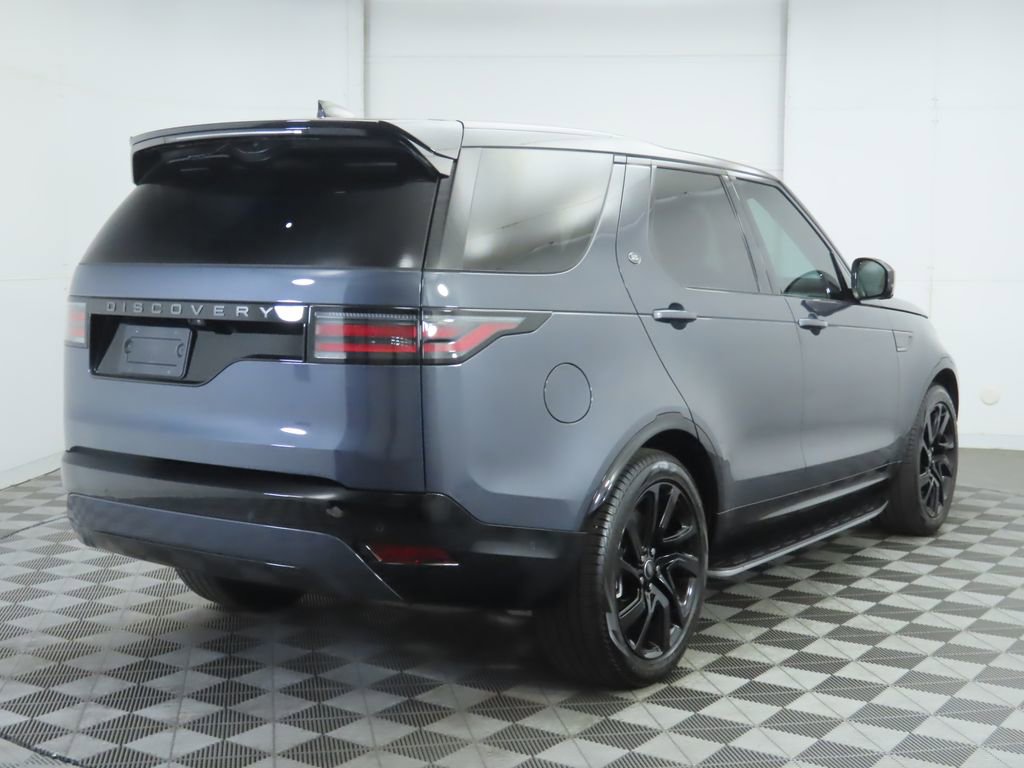 Used 2024 Land Rover Discovery Dynamic SE image 5