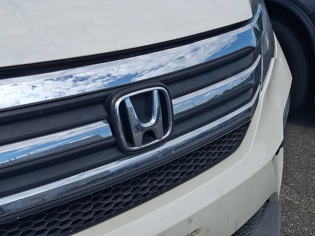 Used 2017 Honda Pilot EX image 4