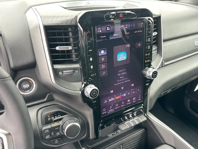 New 2027 RAM 1500 4x4 Crew Cab image 22