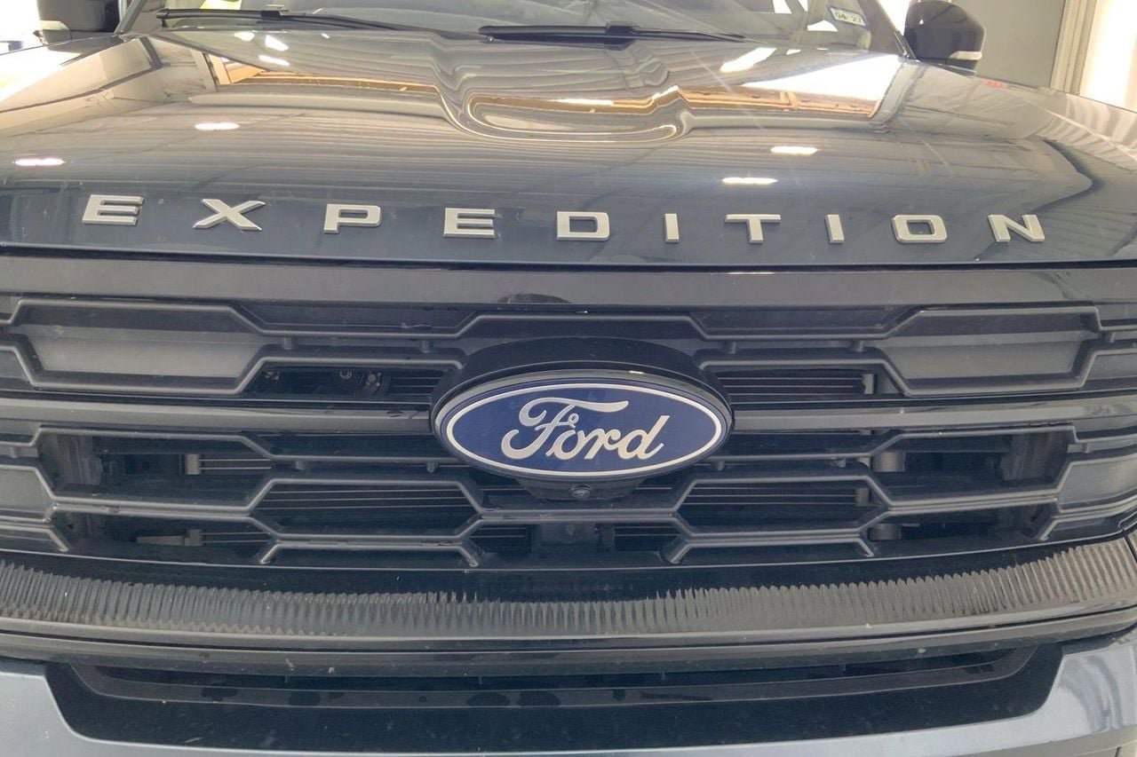 Used 2025 Ford Expedition Max Active RWD image 27
