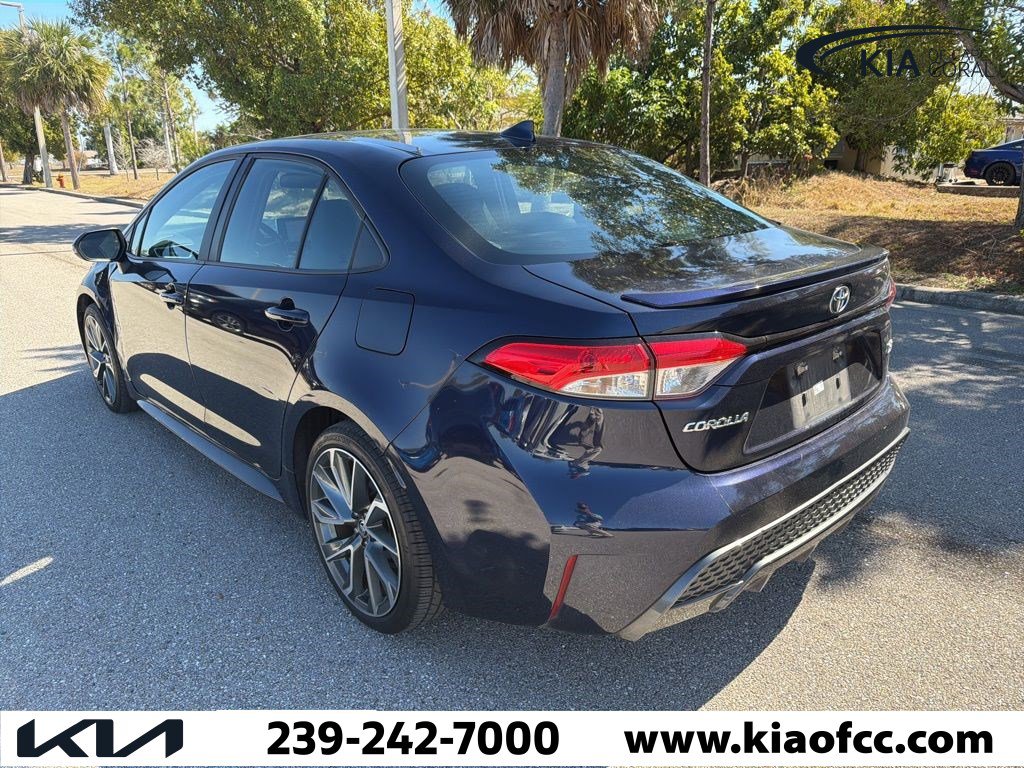 Used 2021 Toyota Corolla SE image 3