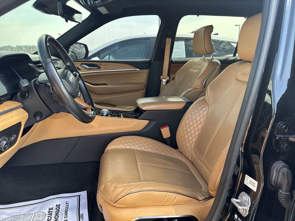 Used 2021 Jeep Grand Cherokee L Summit AWD/4WD image 11