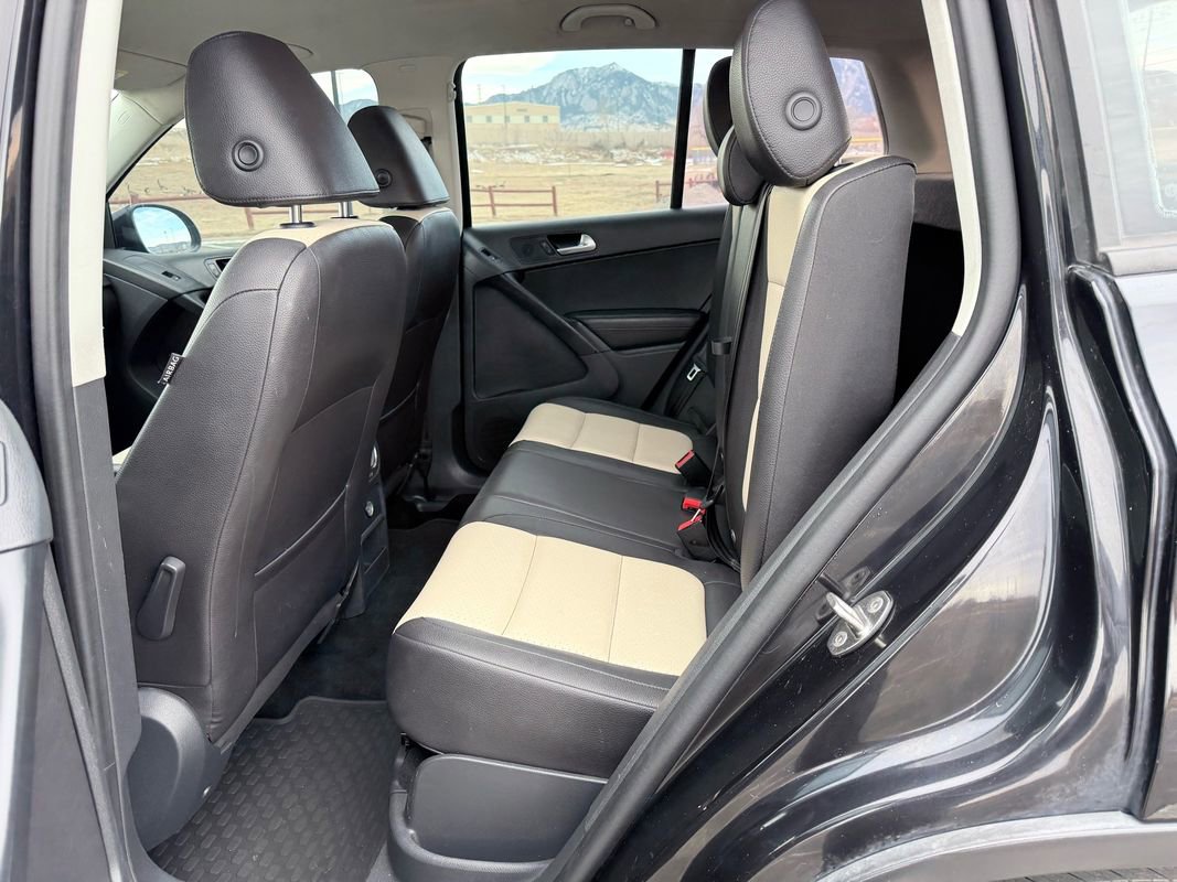 Used 2016 Volkswagen Tiguan S image 16
