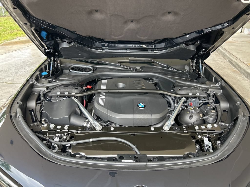 Used 2025 BMW 740i xDrive AWD/4WD image 19
