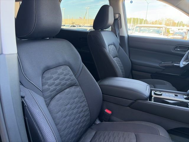 New 2026 Nissan Pathfinder SV image 19