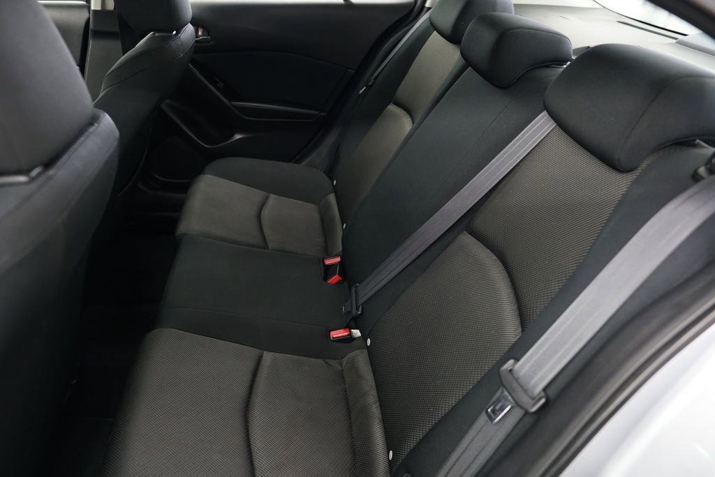 Used 2017 MAZDA MAZDA3 Sport FWD image 38
