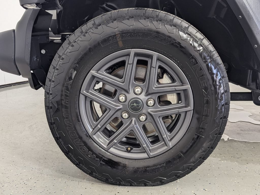 Used 2025 Jeep Wrangler Unlimited Sport AWD/4WD image 9