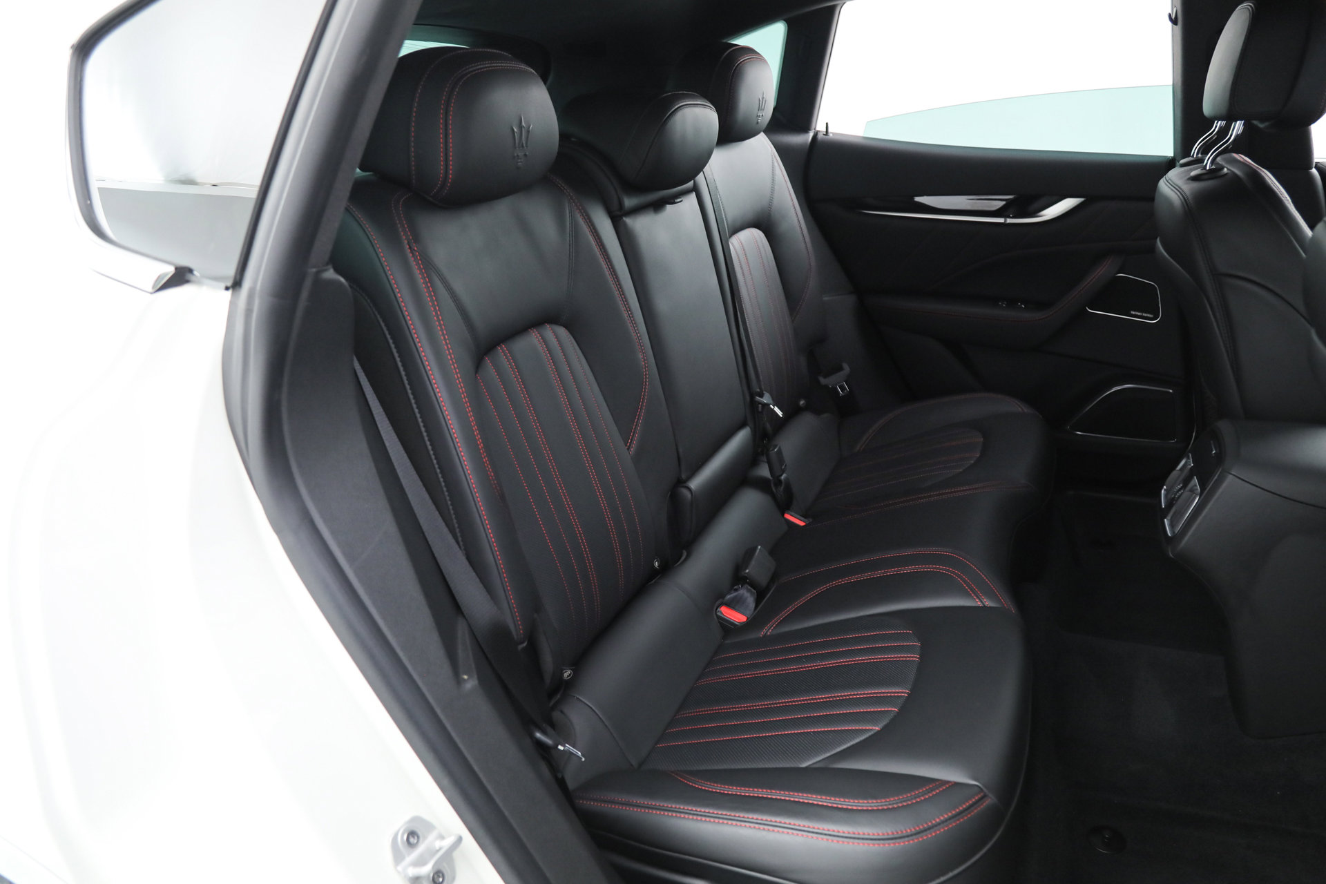Certified 2023 Maserati Levante GT image 14