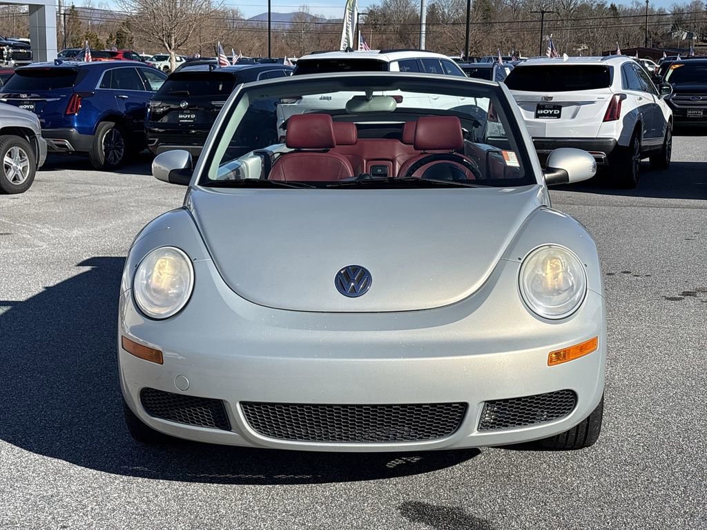 Used 2009 Volkswagen Beetle Blush image 3