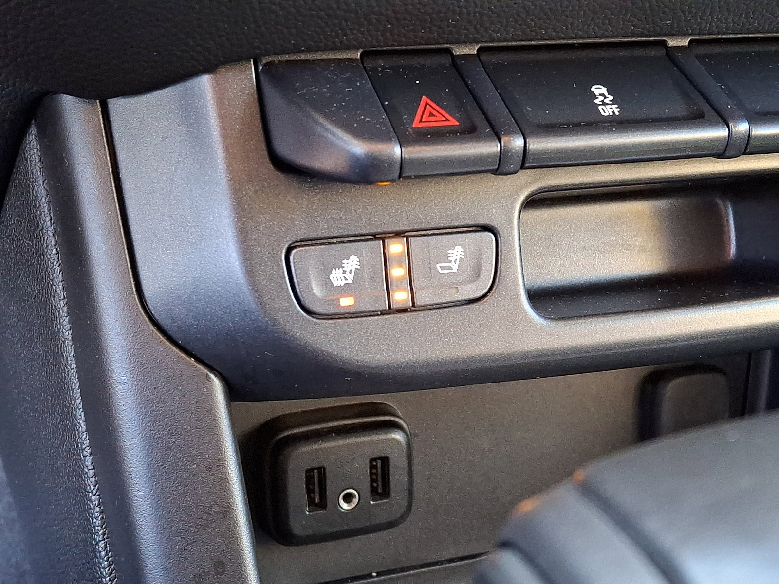 Used 2019 Chevrolet Colorado LT w/ Redline Special Edition image 25