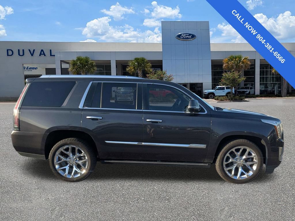 Used 2016 Cadillac Escalade Premium AWD/4WD image 3