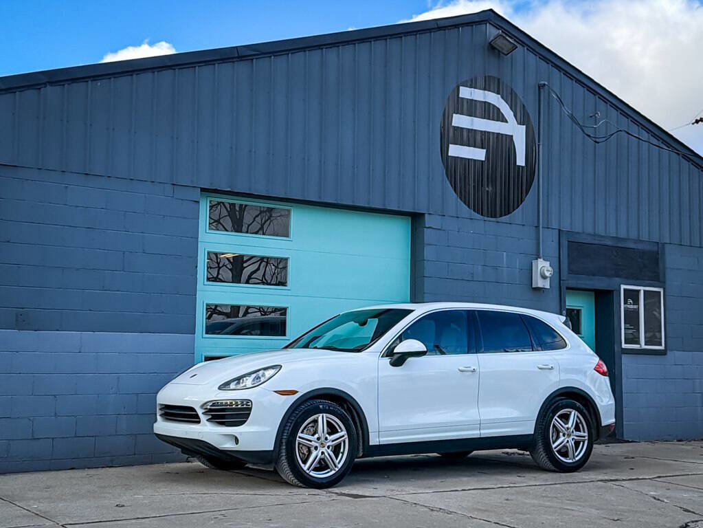 Used 2013 Porsche Cayenne S image 2