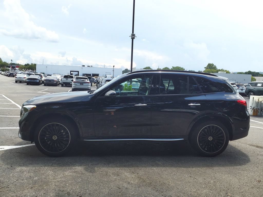 Certified 2025 Mercedes-Benz GLC 350e 4MATIC image 4