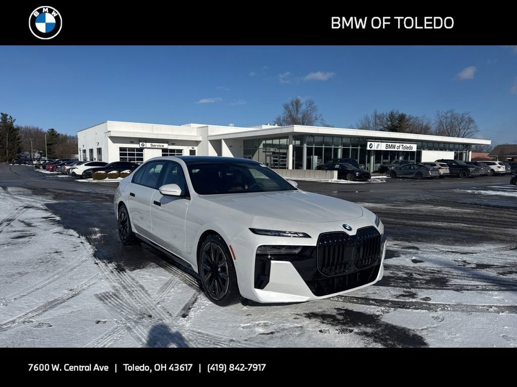 New 2026 BMW 760i xDrive w/ Executive Package image 1