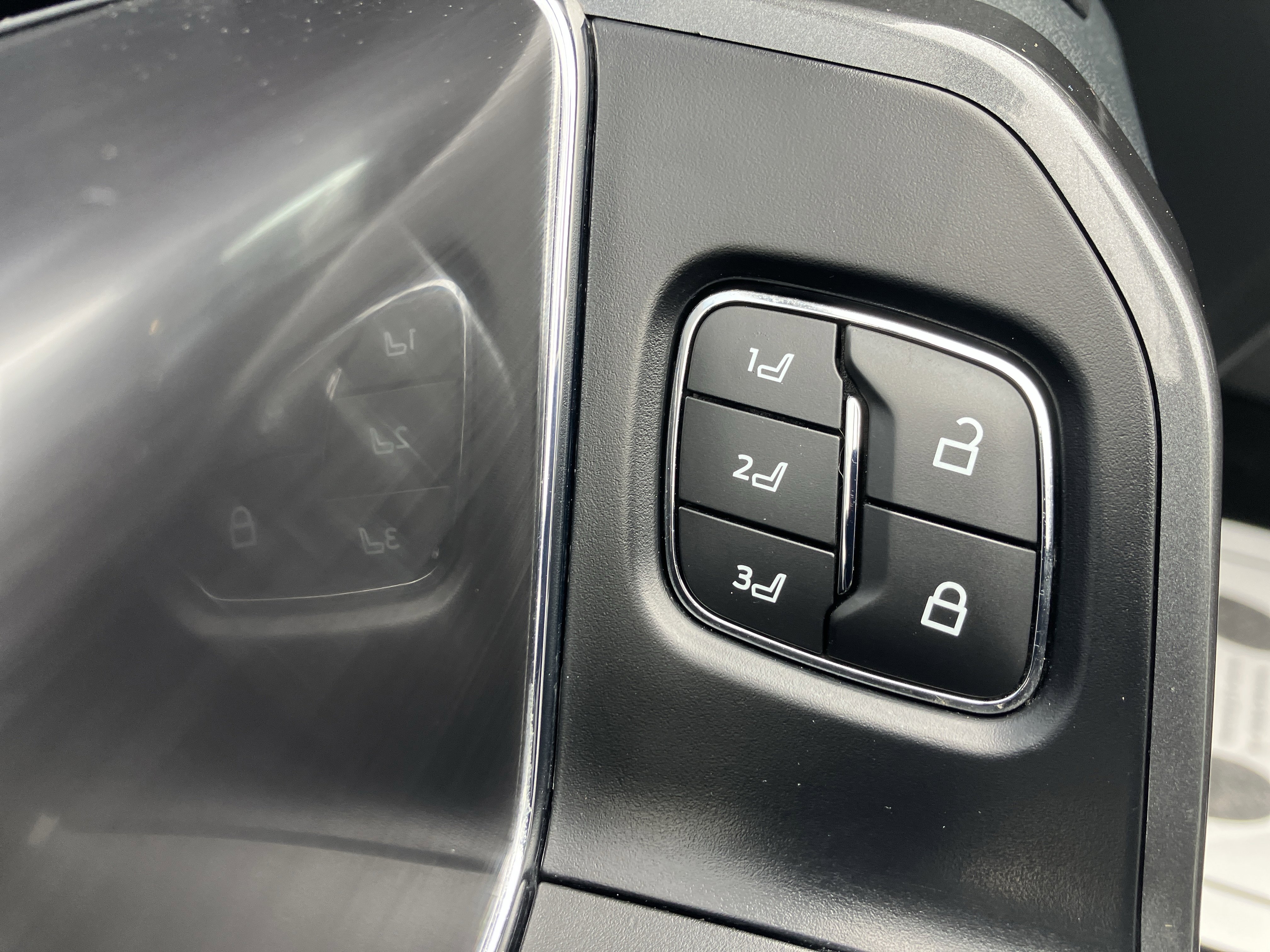 Certified 2023 Ford F150 Lariat w/ Equipment Group 502A High image 18