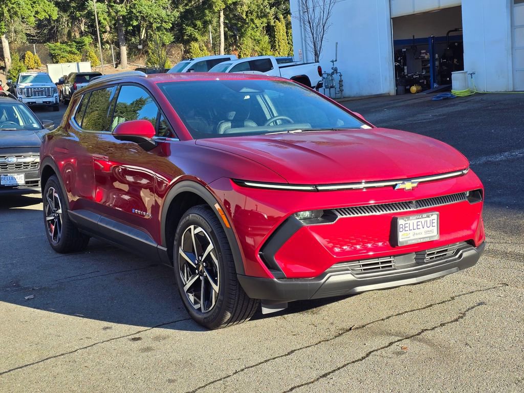 New 2026 Chevrolet Equinox EV LT image 3