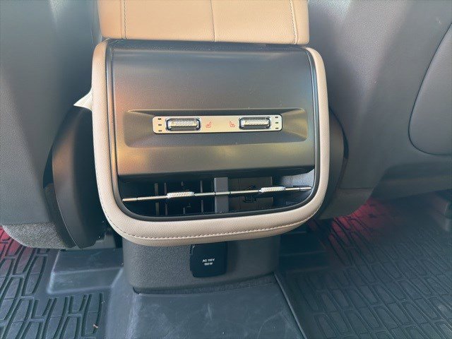 Used 2024 Lincoln Nautilus Reserve w/ Equipment Group 202A image 22