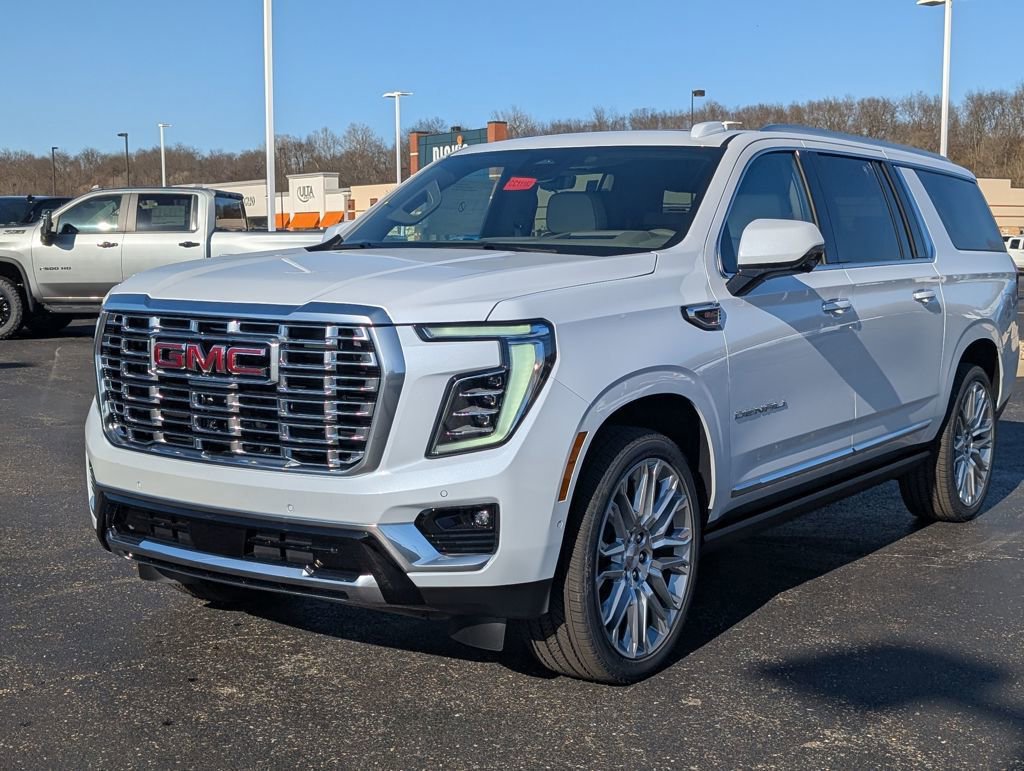 New 2026 GMC Yukon XL Denali w/ Denali Reserve Package image 3
