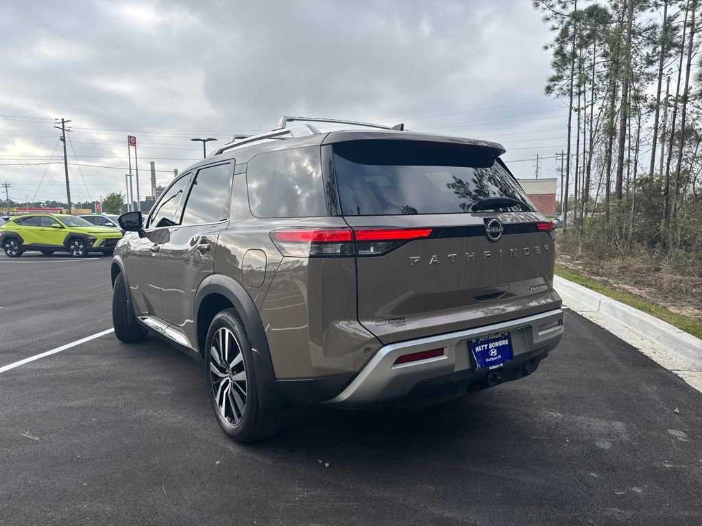 Used 2024 Nissan Pathfinder Platinum w/ Cargo Package image 3