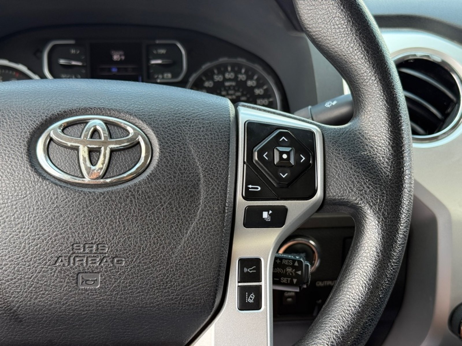 Used 2021 Toyota Tundra SR5 AWD/4WD image 23
