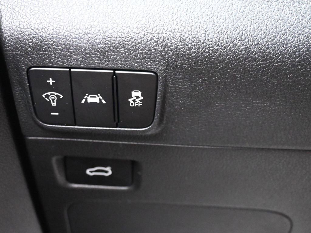 Used 2023 Kia K5 GT-Line image 22