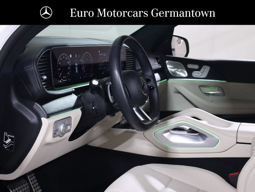 Used 2025 Mercedes-Benz GLS 450 4MATIC w/ AMG Line Exterior image 38