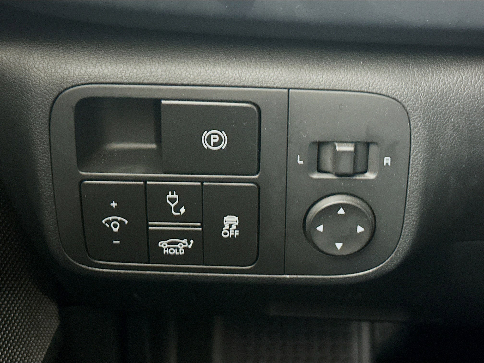 Used 2024 Hyundai Ioniq 6 SEL image 17