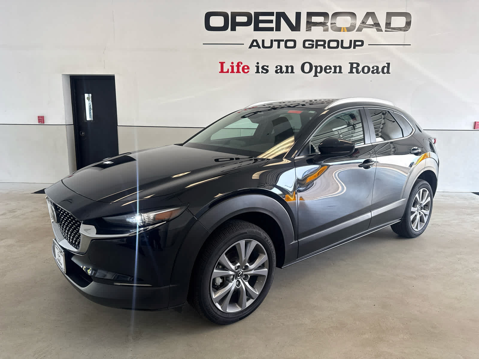 Certified 2025 MAZDA CX-30 AWD 2.5 S w/ Preferred Package image 3