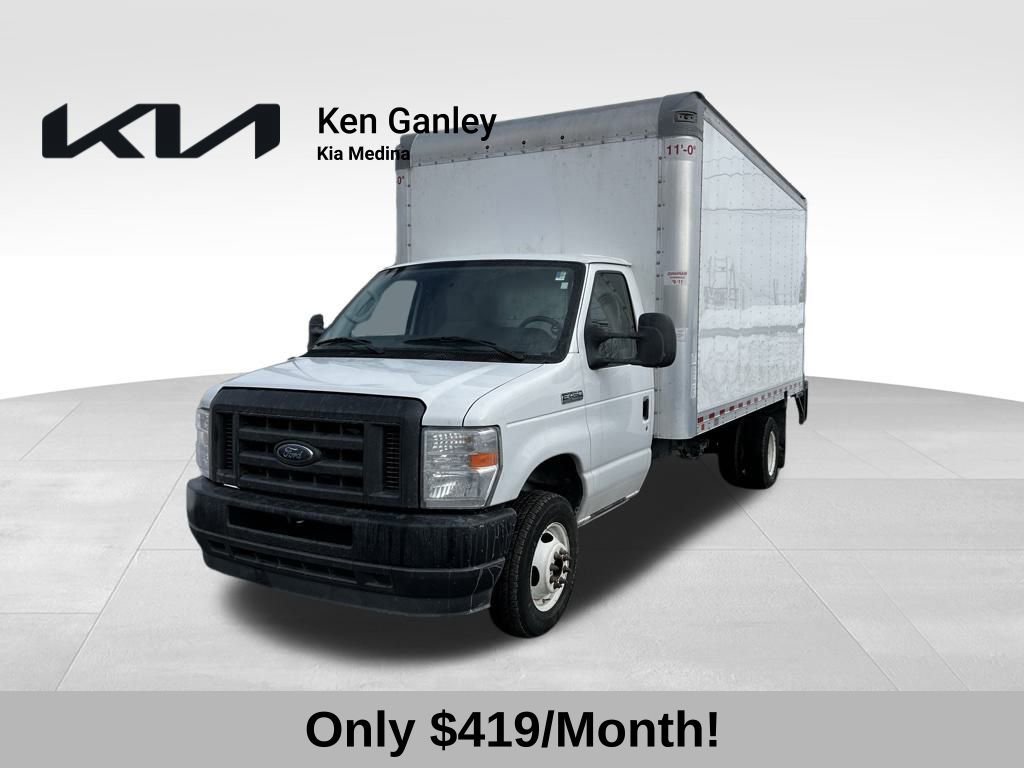 Used 2024 Ford E-450 and Econoline 450 Super Duty w/ Power Windows & Locks Group