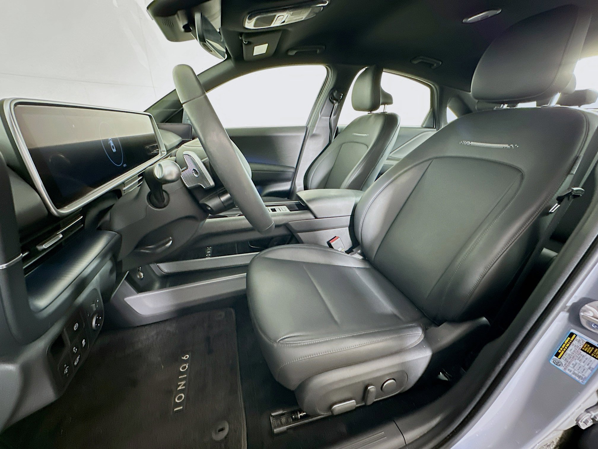 Used 2024 Hyundai Ioniq 6 SEL RWD image 13