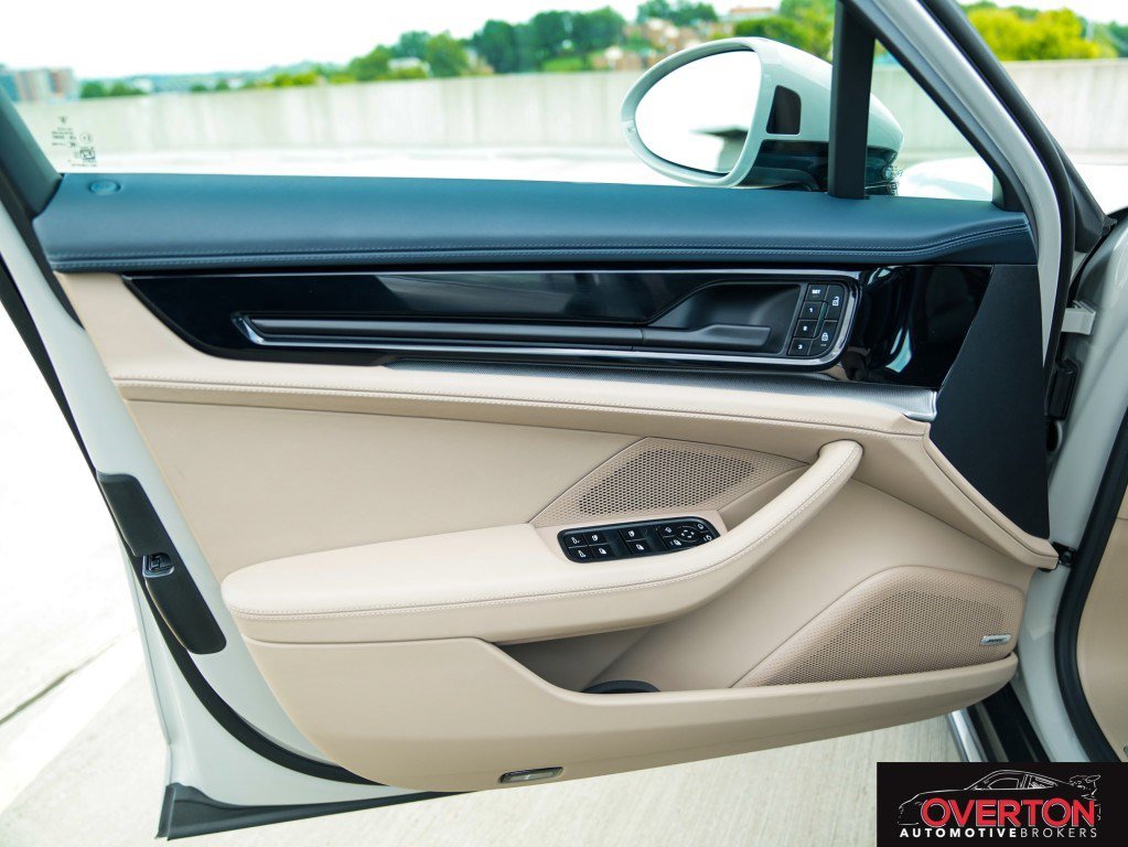 Used 2025 Porsche Panamera 4 image 35