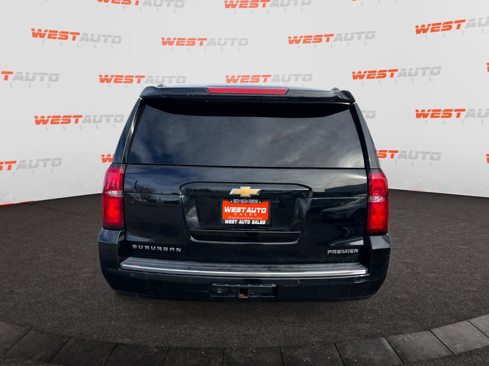 Used 2019 Chevrolet Suburban Premier image 4
