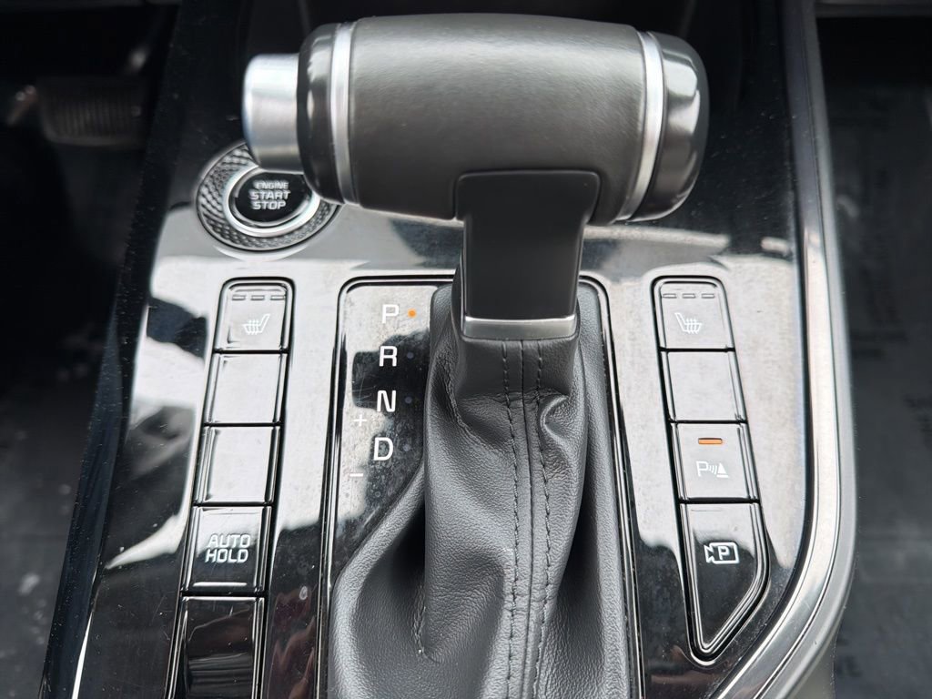 Used 2023 Kia Niro EX image 28