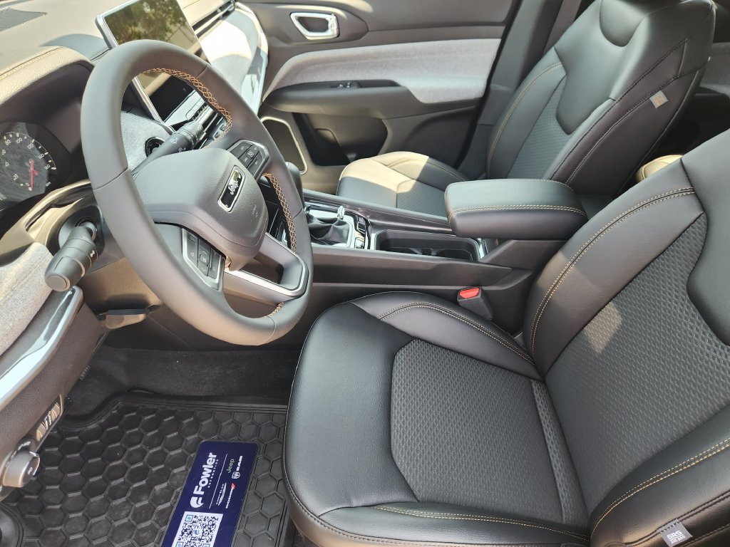 New 2026 Jeep Compass Latitude AWD/4WD image 10