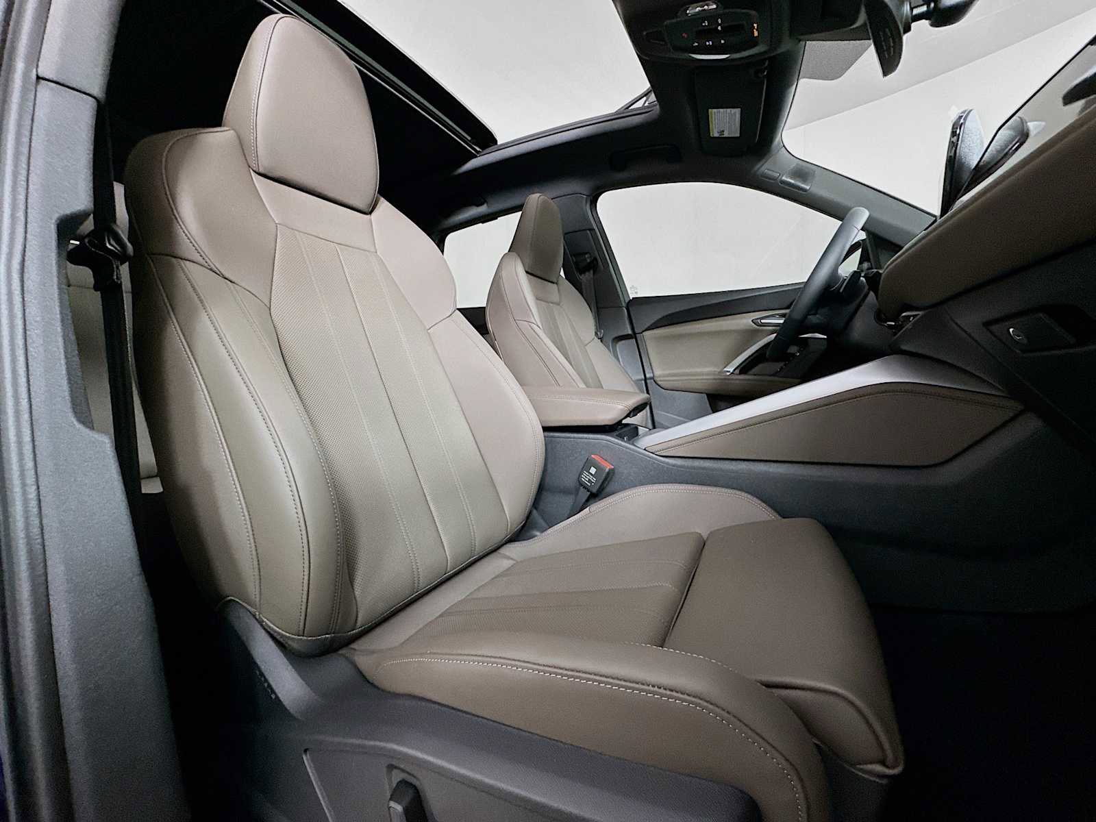 New 2025 Audi Q5 Prestige image 28