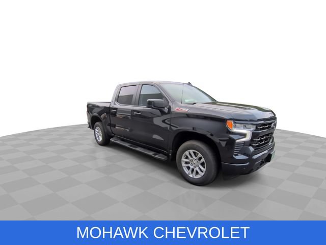 Used 2023 Chevrolet Silverado 1500 RST AWD/4WD image 2