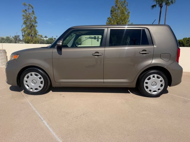 Used 2013 Scion xB FWD image 6