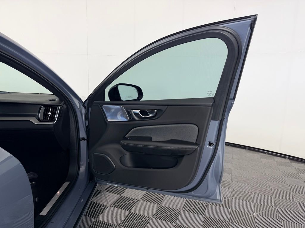 Used 2022 Volvo S60 T8 Polestar image 31
