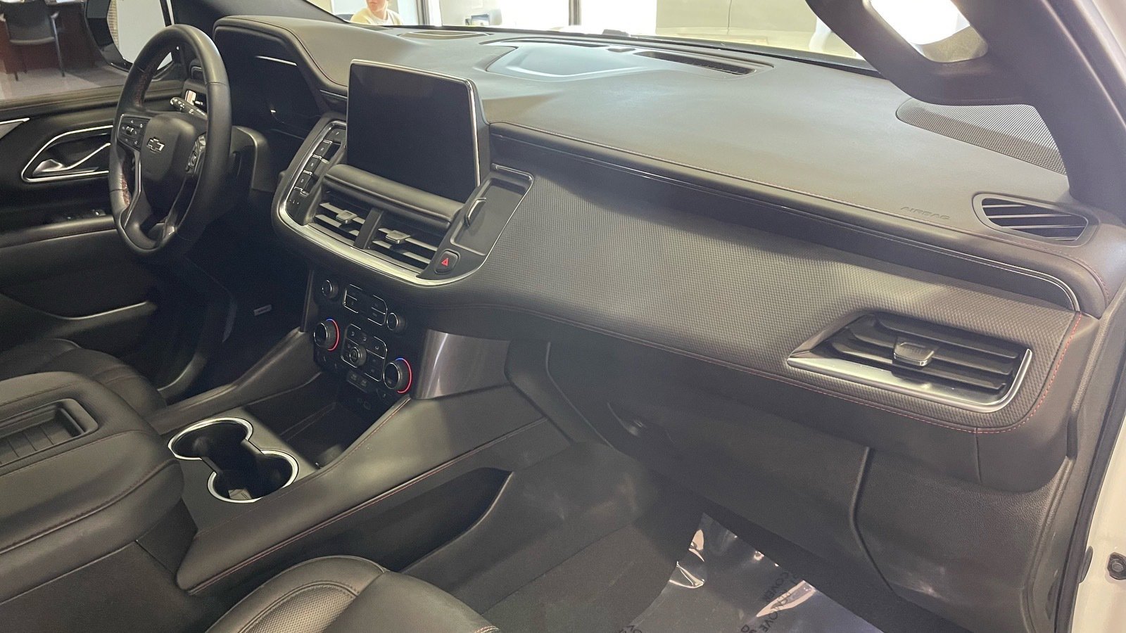 Used 2024 Chevrolet Suburban RST w/ Luxury Package image 41