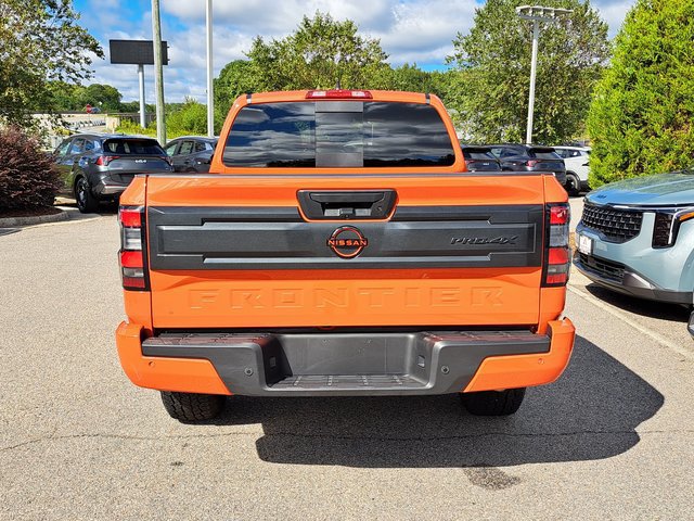 Used 2025 Nissan Frontier PRO-4X AWD/4WD image 6