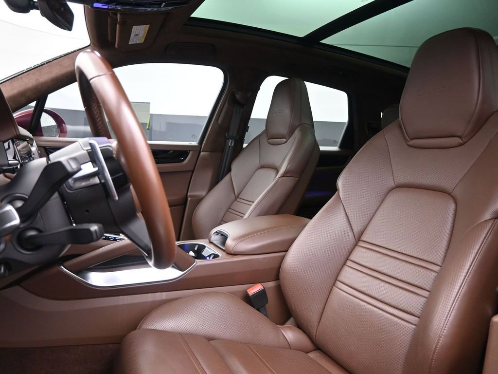 Used 2023 Porsche Cayenne Turbo w/ Premium Package Plus image 12